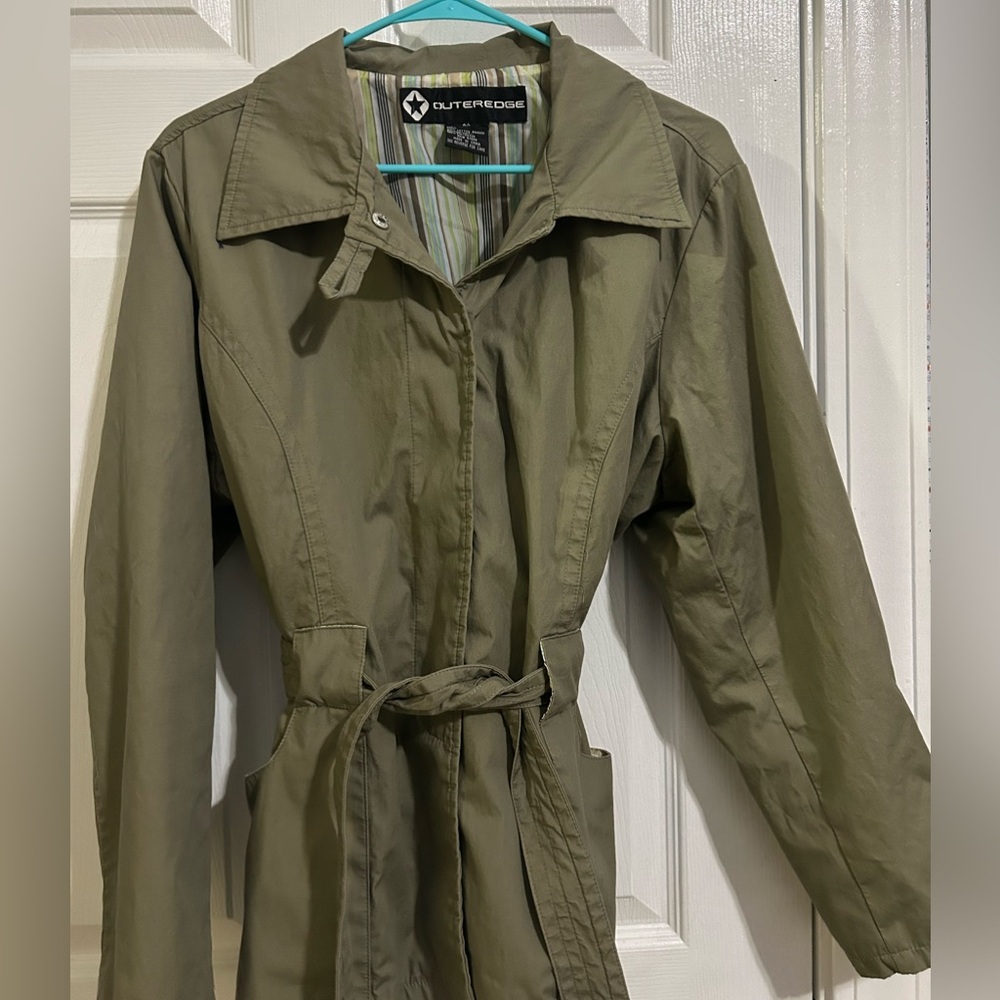 Outer edge green tie waist winter coat lined